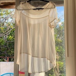 Elizabeth and James aWhite Tunic Top